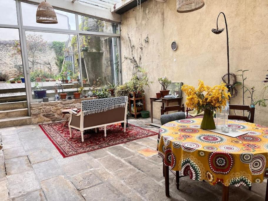 Grande Chambre Chez L'Artiste-Peintre La Reole Εξωτερικό φωτογραφία