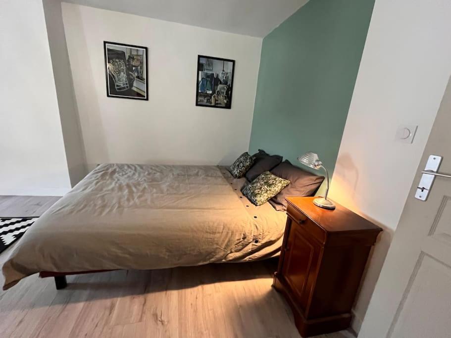 Grande Chambre Chez L'Artiste-Peintre La Reole Εξωτερικό φωτογραφία