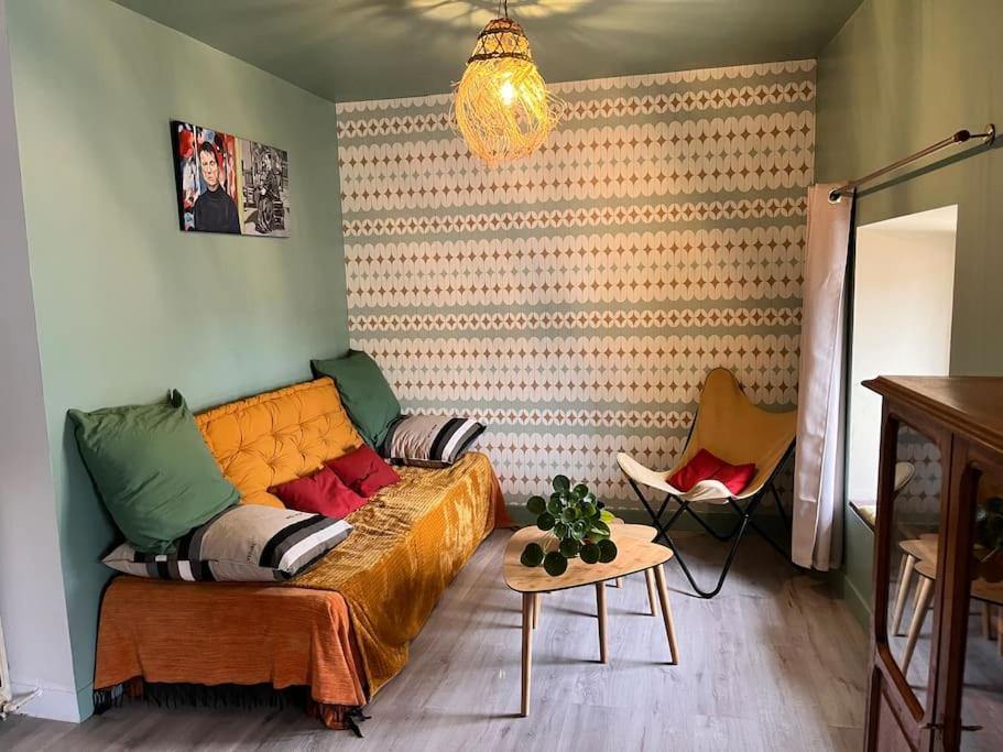 Grande Chambre Chez L'Artiste-Peintre La Reole Εξωτερικό φωτογραφία